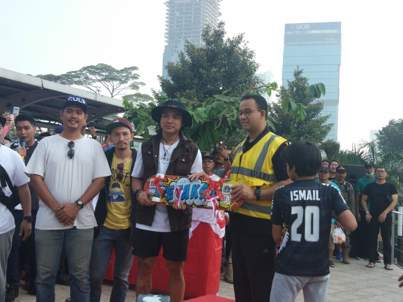 Gubernur DKI Jakarta Anies Baswedan meresmikan Spot Budaya 2 Dukuh Atas, Minggu (18/8) pagi.