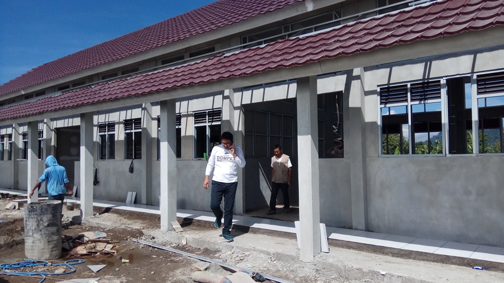 Sekolah bantuan Media Group di Lombok.