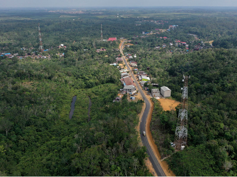 Foto udara kawasan Bukit Nyuling, Tumbang Talaken Manuhing, Gunung Mas, Kalimantan Tengah.