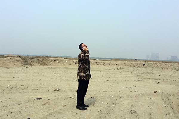 Gubernur DKI Jakarta Anies Baswedanmeninjau pulau reklamasi C dan D di Teluk Jakarta