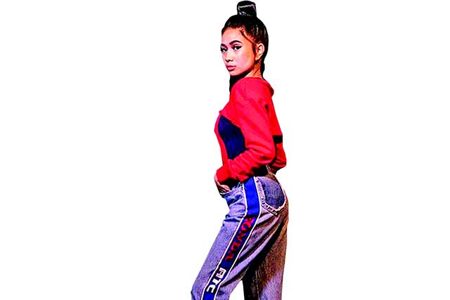 penyanyi, penulis lagu, sekaligus produser rekaman kelahiran Jakarta,