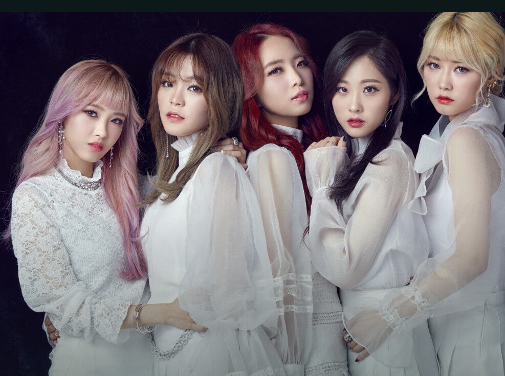 Girl Band Marmello dari kiri Youna, Doeun, Hyuna, Gaeun, dan Deun.