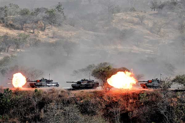 Latihan Gabungan (Latgab) TNI Dharma Yudha 2019 di Pusat Latihan Tempur Marinir di Karangtekok, Situbondo, Jawa Timur, kemarin