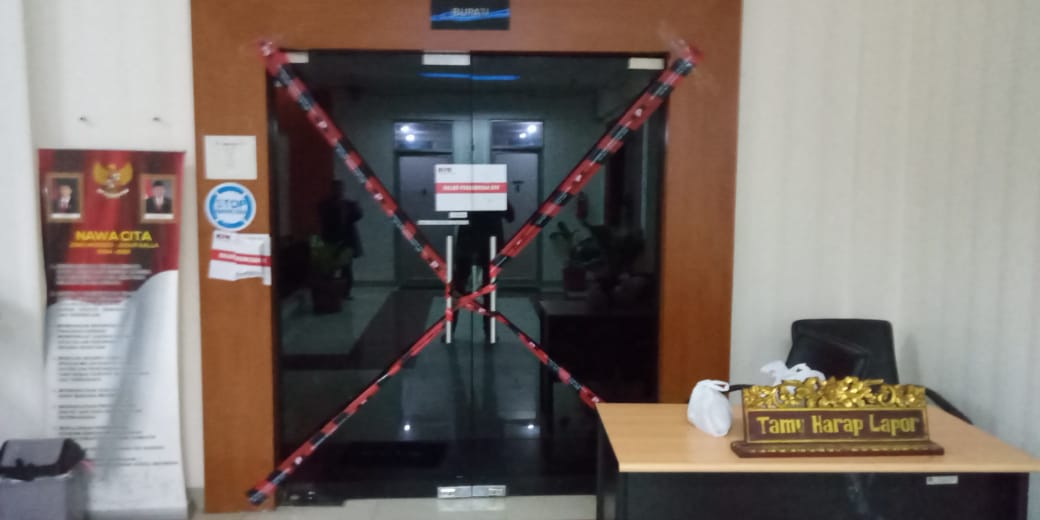 Suasana ruangan kerja  Bupati Muara Enim yang disegel oleh KPK dalam OTT yang berlangsung Senin (2/9) malam. 