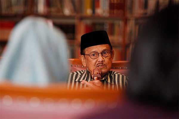 Dari Reklamasi hingga Sahur Keliling