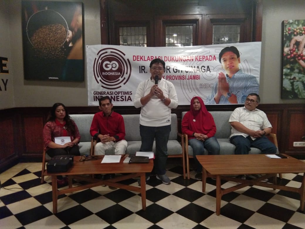 Deklarasi dukungan kepada Tigor GH Sinaga (tengah) untuk memimpin Jambi pada Pilkada 2020.