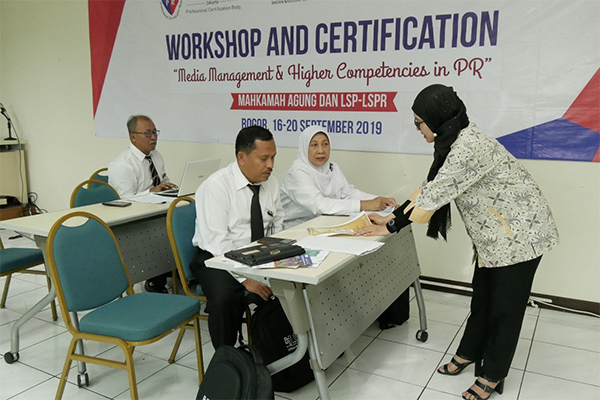 Uji Kompetensi Humas Petinggi Pengadilan di lingkungan MA