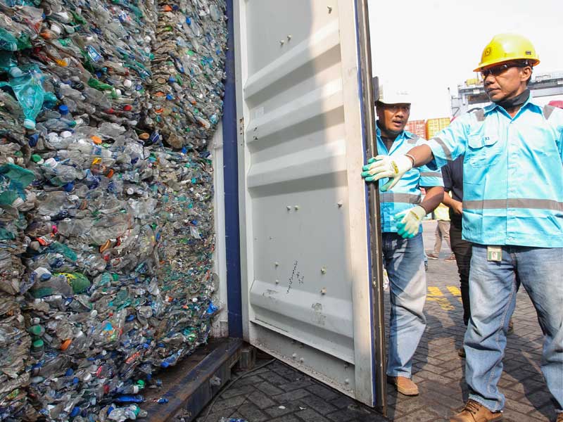 Bea Cukai dan KLHK Tindak 3 Importir Limbah