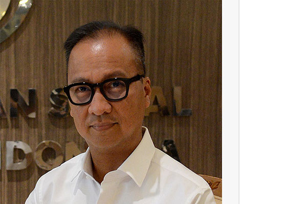 Menteri Sosial Agus Gumiwang Kartasasmita