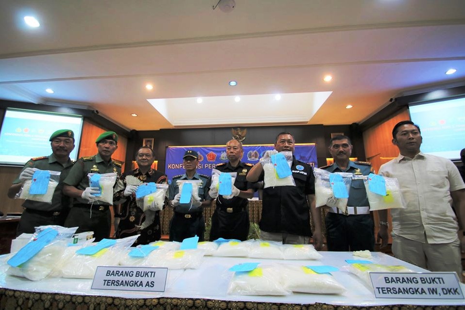 Sinergi Bea Cukai dan BNN Jatim Gagalkan Penyelundupan 24,4 Kg Sabu