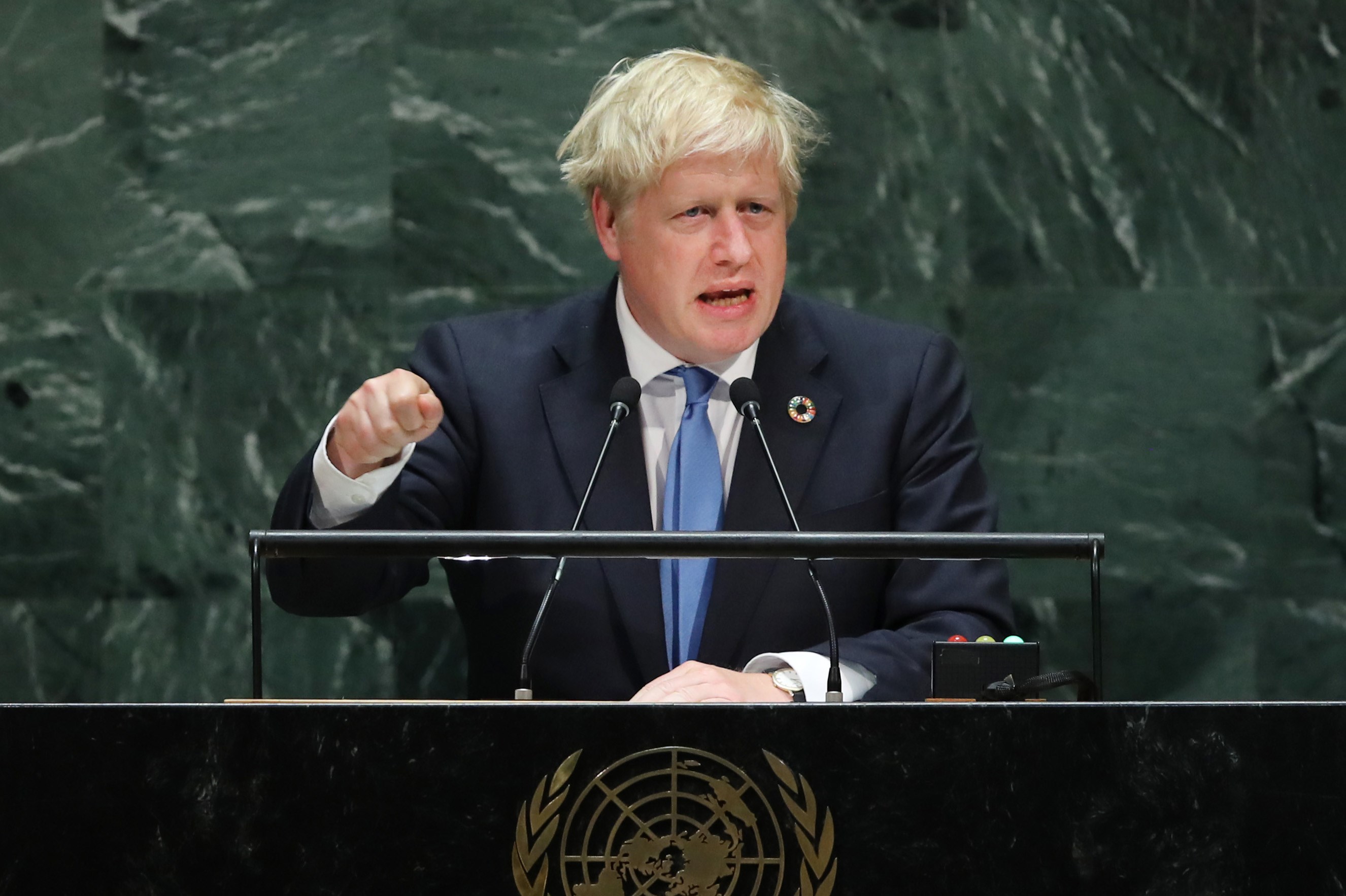 PM Inggris Boris Johnson berbincara pada Sidang Umum PBB di New York City, AS, Selasa (24/9). 