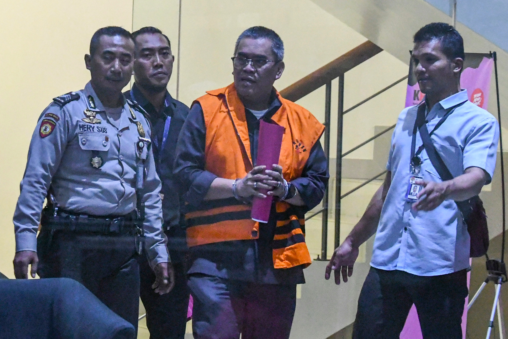 Bupati Muara Enim Ahmad Yani (tengah)