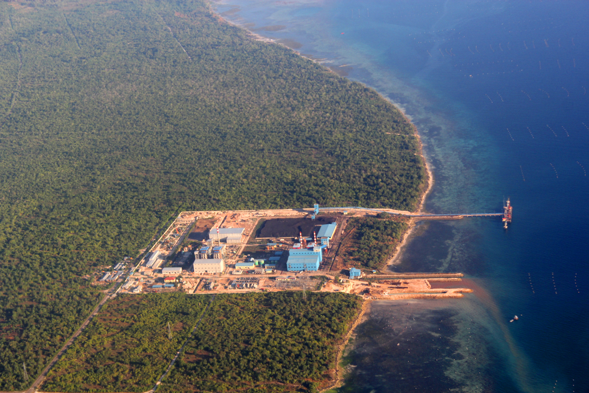  Pembangkit Listrik Tenaga Uap (PLTU) Bolok berada di kawasan industri Bolok, Kecamatan Kupang Barat, Kabupaten Kupang, NTT.