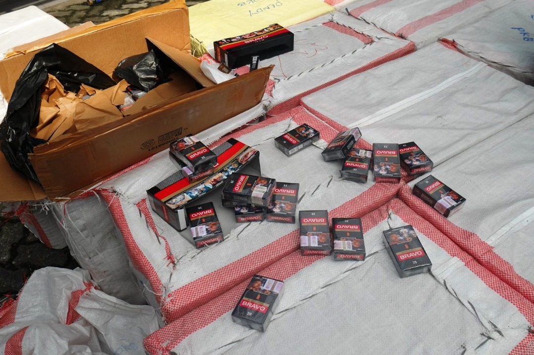 Bea Cukai Riau Gempur 24 Juta Batang Rokok Ilegal
