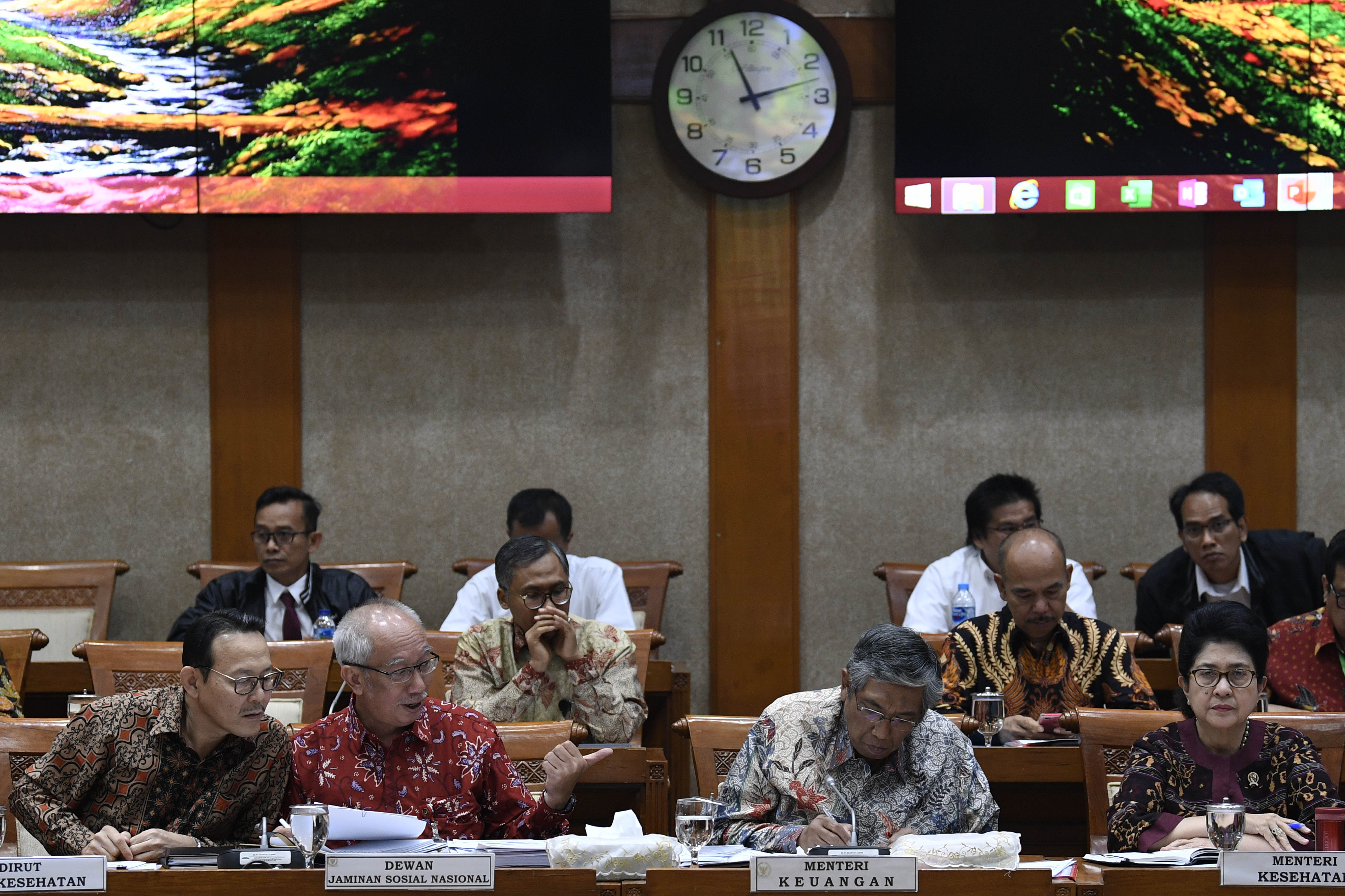 Rapat Kerja Gabungan Terkait Pembiayaan BPJS Kesehatan.