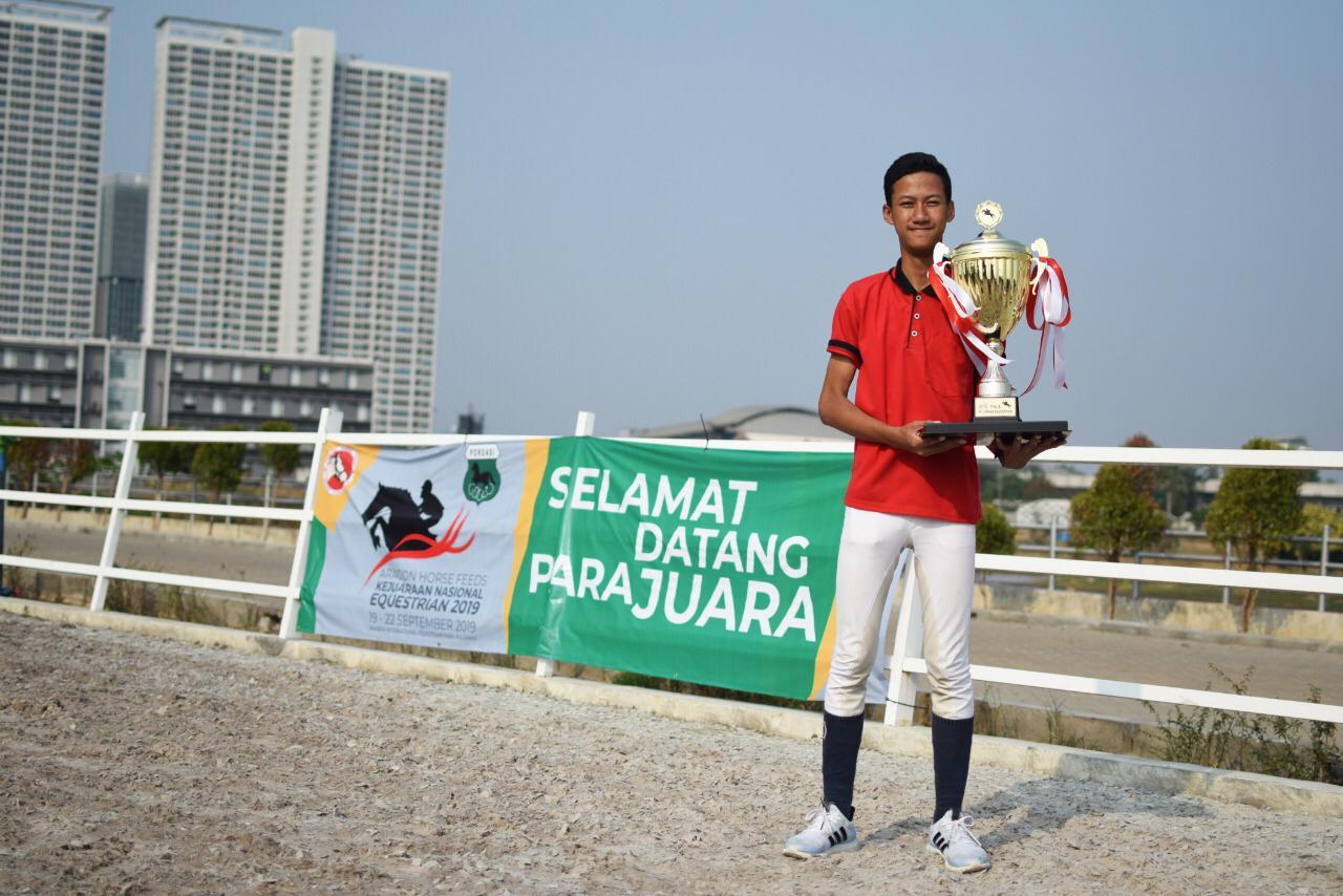 Atlet berkuda DKi Jakarta M. Akbar Kurniawan