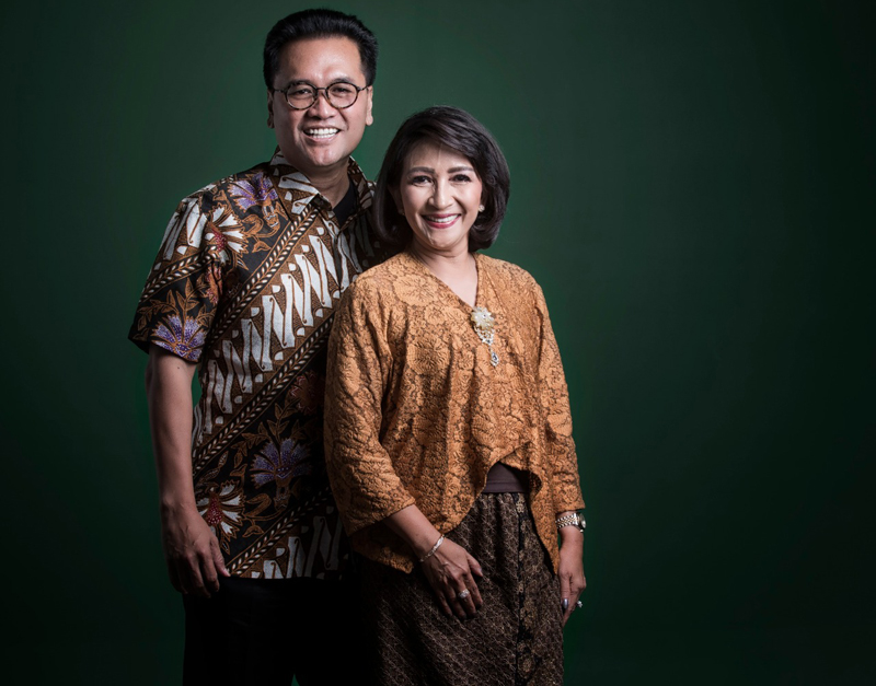 Yozua Makes dan Dewi Makes