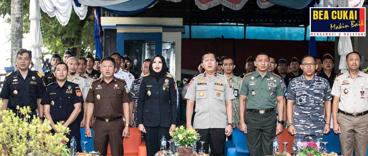 Pemusnahan barang hasil penindakan berupa barang kena cukai atau rokok ilegal, pada Kamis (12/09) lalu.