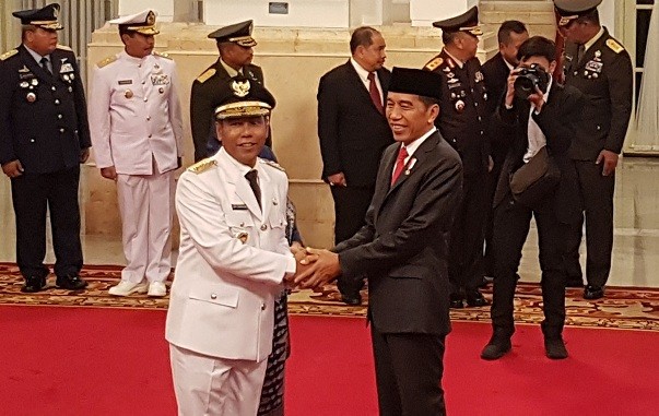 Presiden Joko Widodo melantik Wakil Gubernur terpilih Bengkulu, Dedi Ermansyah.