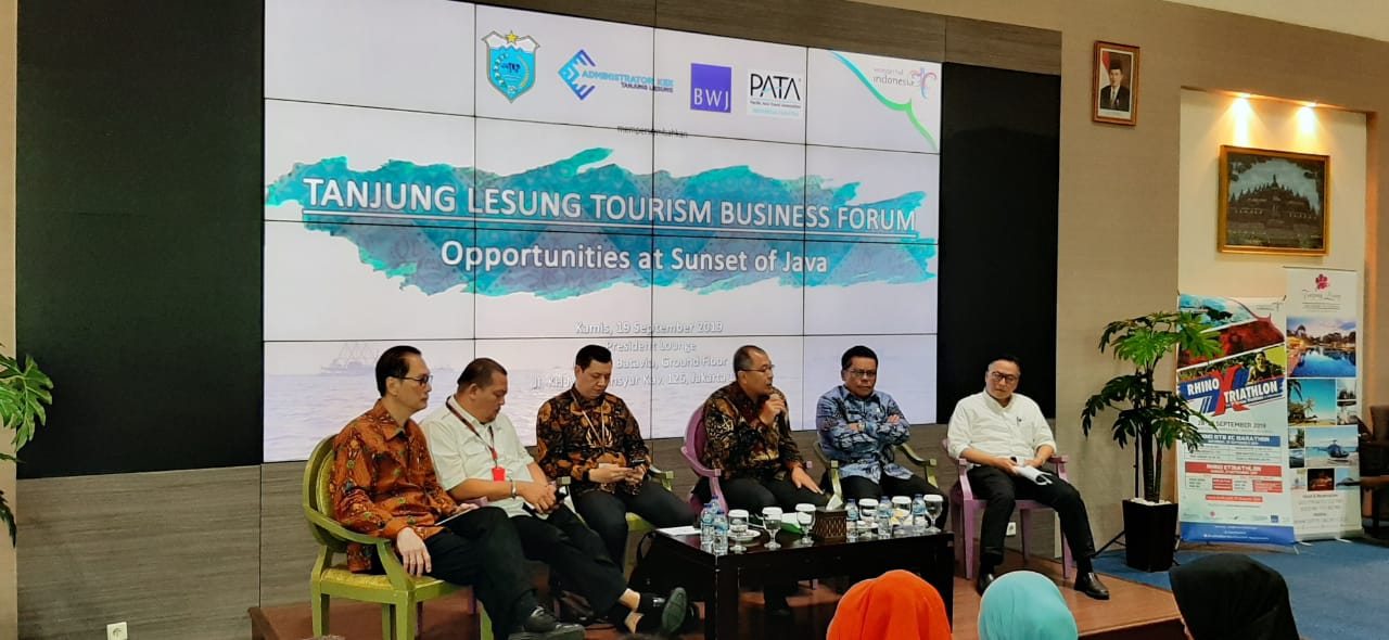 Penyelenggaraan Forum Bisnis soal tanjung Lesung