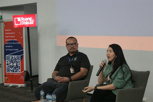 KiosTix Berbagi Kiat Jadi Entrepreneur Digital di Kampus UNM