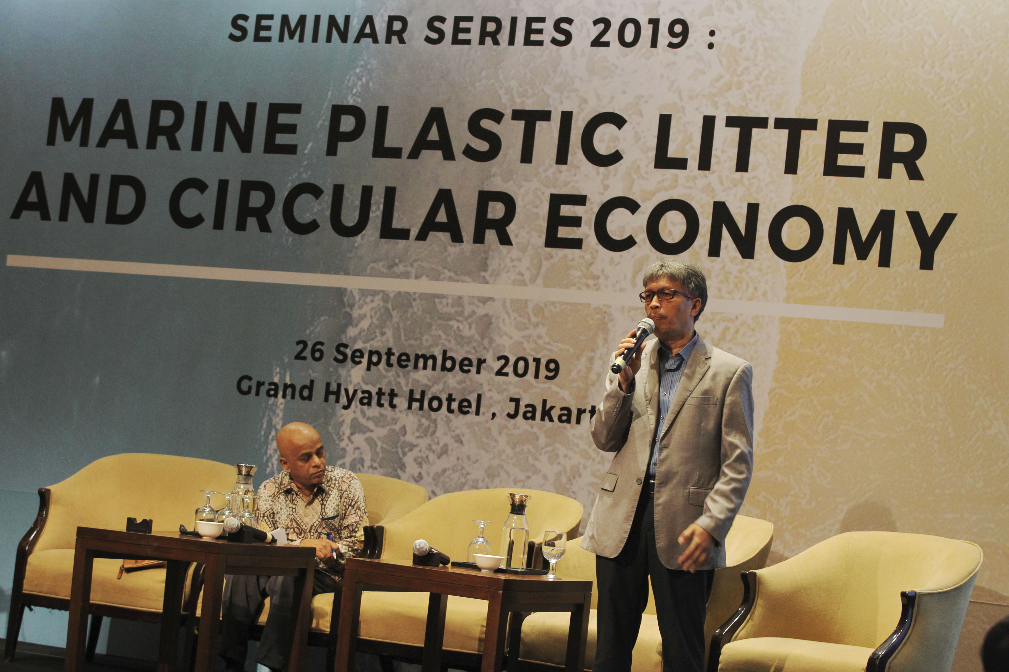 seminar Kebijakan Baru ke Arah Selatan dalam Explorasi Potensi Kerjasama Taiwan Indonesia dalam Daur Ulang Limbah Plastik Laut 