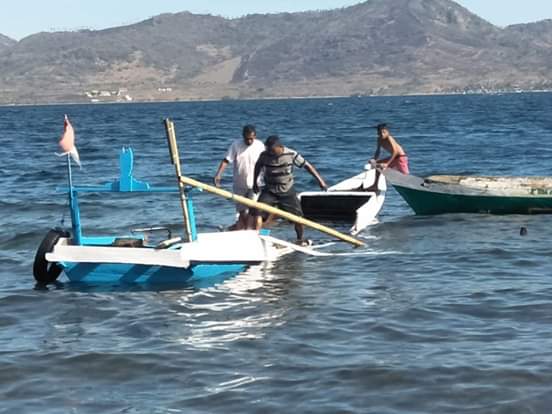 Korban tabrakan di Flotim masih dalam pencarian