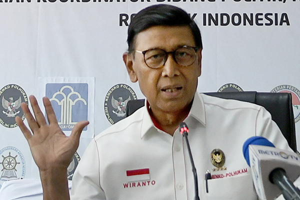 Ketua Umum Pengurus Pusat Persatuan Bulu Tangkis Seluruh Indonesia (PP PBSI) Wiranto 