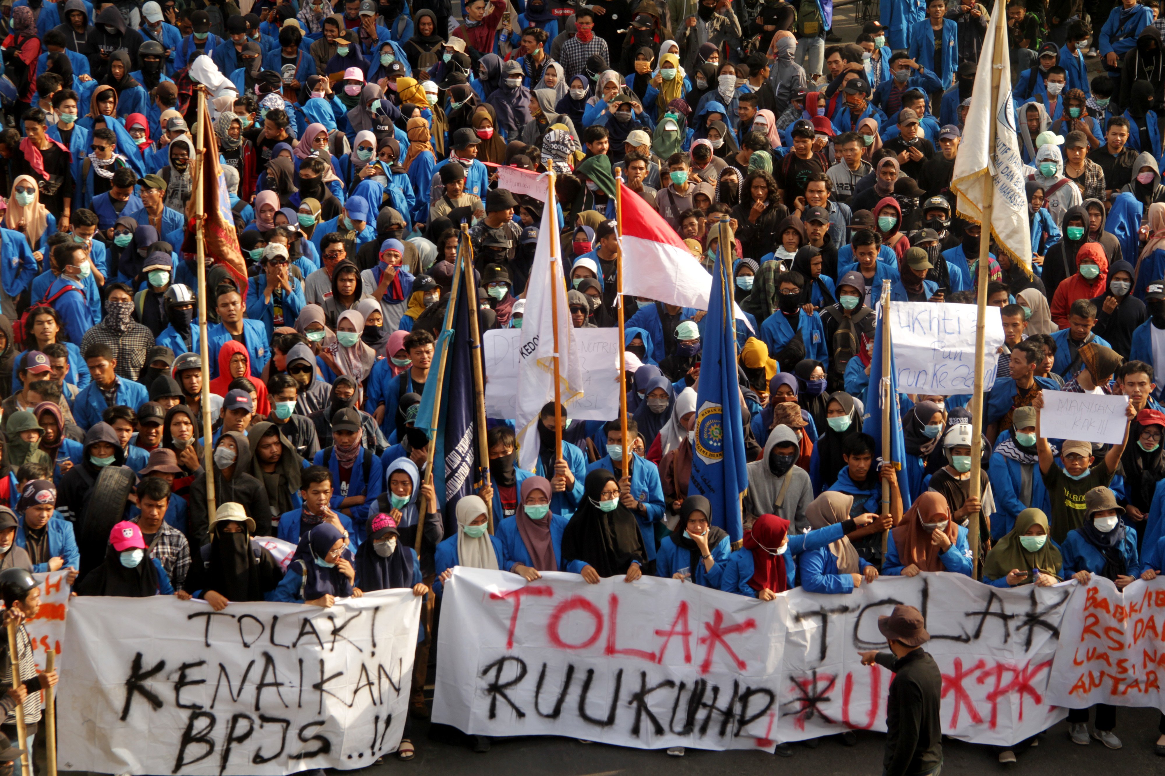  Mahasiswa Universitas Muhammadiyah Makassar melakukan 