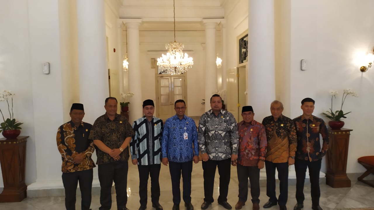 Fraksi NasDem DKI menemui Gubernur DKI Jakarta Anies Baswedan.
