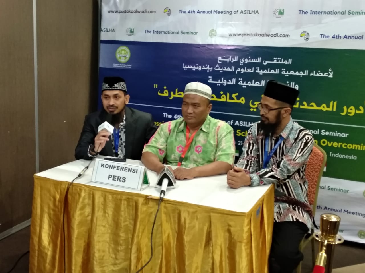 Ketua Panitia Penyelenggara, Ali Musri Semjan Putra, menjelaskan tentang seminar internasional yang bakal digelar.