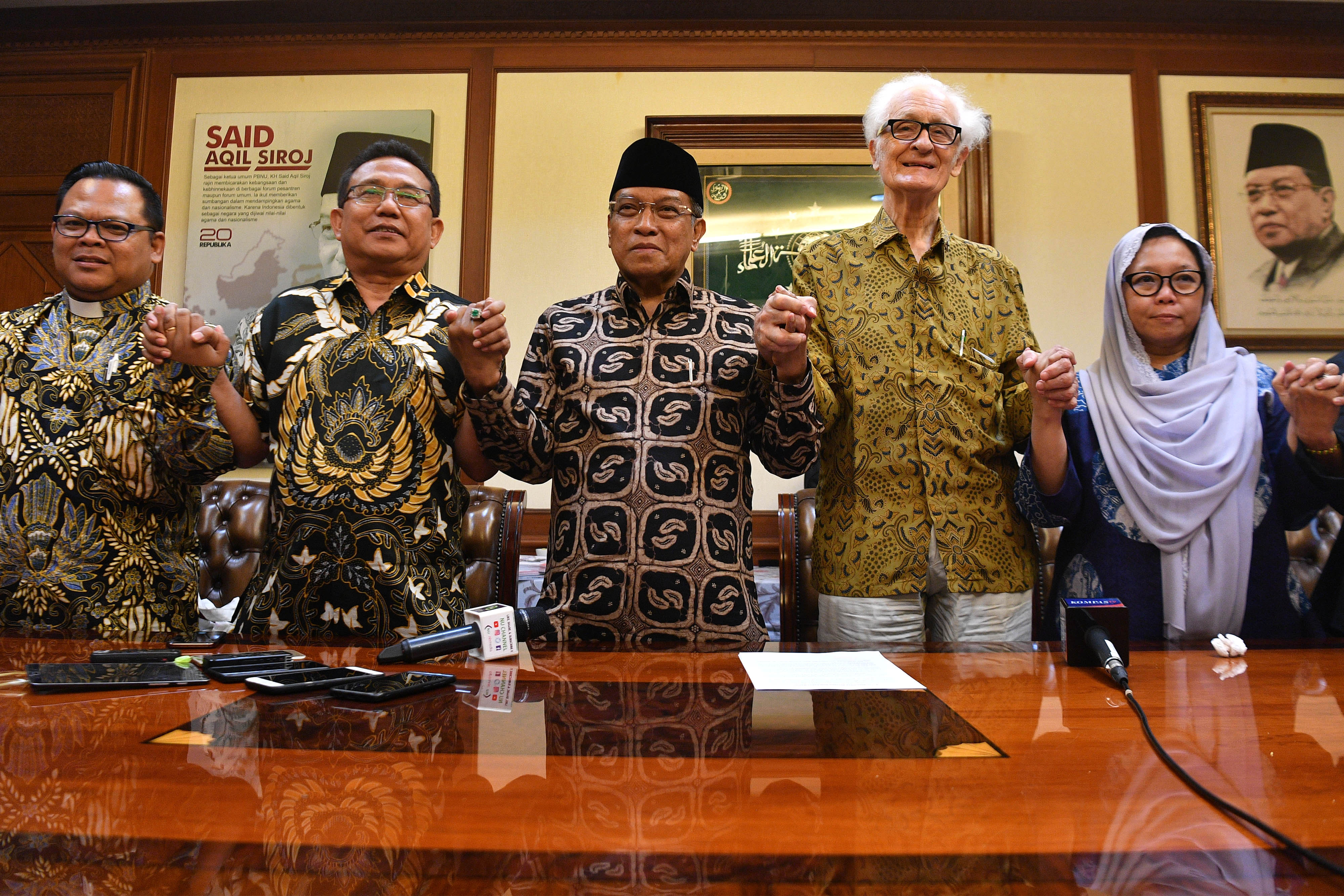 Sejumlah Tokoh lintas agama mendorong pemerintah mengedepankan dialog dan pendekatan kemanusiaan dalam kasus di Papua.