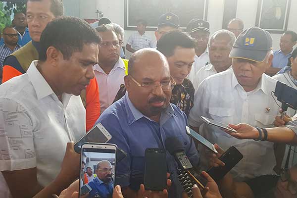 Gubernur Papua, Lukas Enembe, memberikan  apresiasi dan ucapan terima kasih yang tinggi kepada Presiden Joko Widodo.