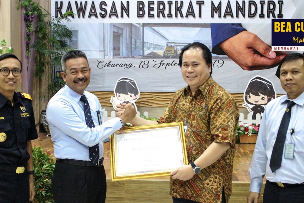 Sembilan Perusahaan di Cikarang Resmi Jadi Kawasan Berikat Mandiri