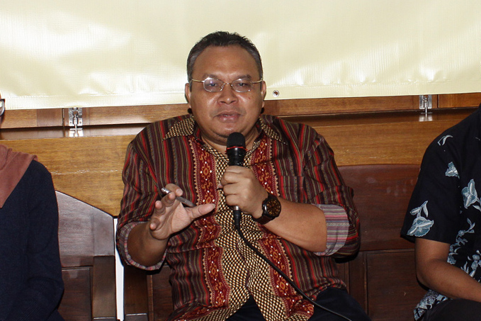 Direktur Eksekutif Komite Pemantauan Pelaksanaan Otonomi Daerah Robert Endi Jaweng.