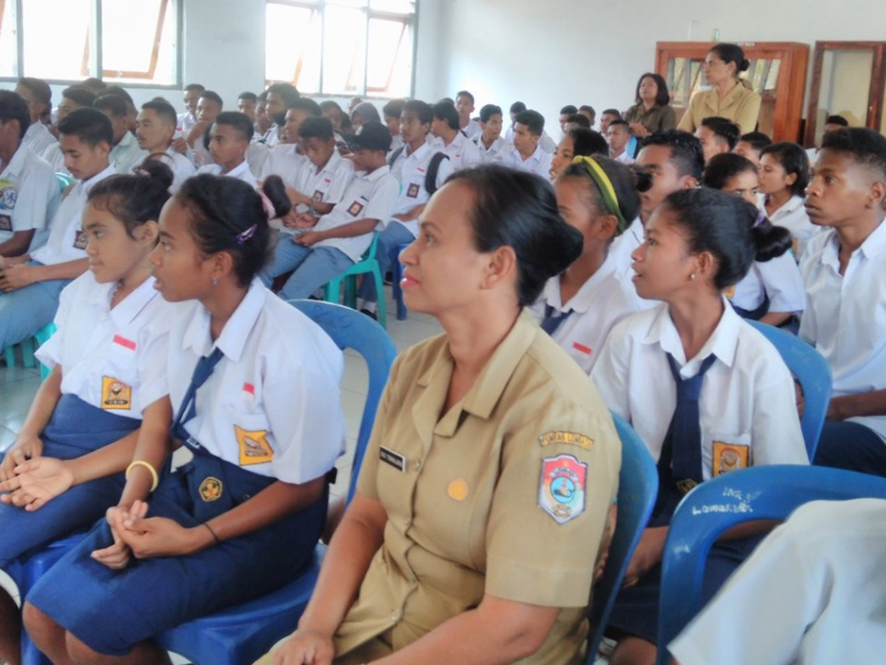 Sosialisasi internet sehat di Lembata