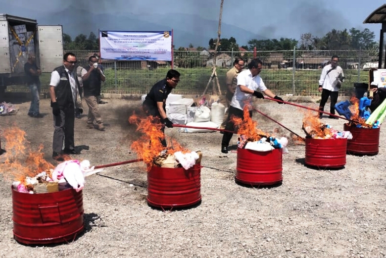 Kemendag Musnahkan Barang Impor Ilegal