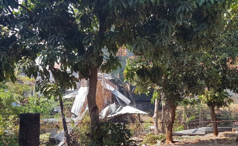 Gudang penyimpanan bahan peledak dan bom temuan dari masyarakat yang disimpan markas Brimob Polda Jateng yang meledak, Sabtu pagi