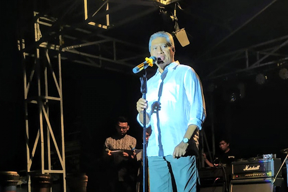 Acara ICCF 2019 secara resmi dibuka Wali Kota Ternate Burhan Abdurahman.