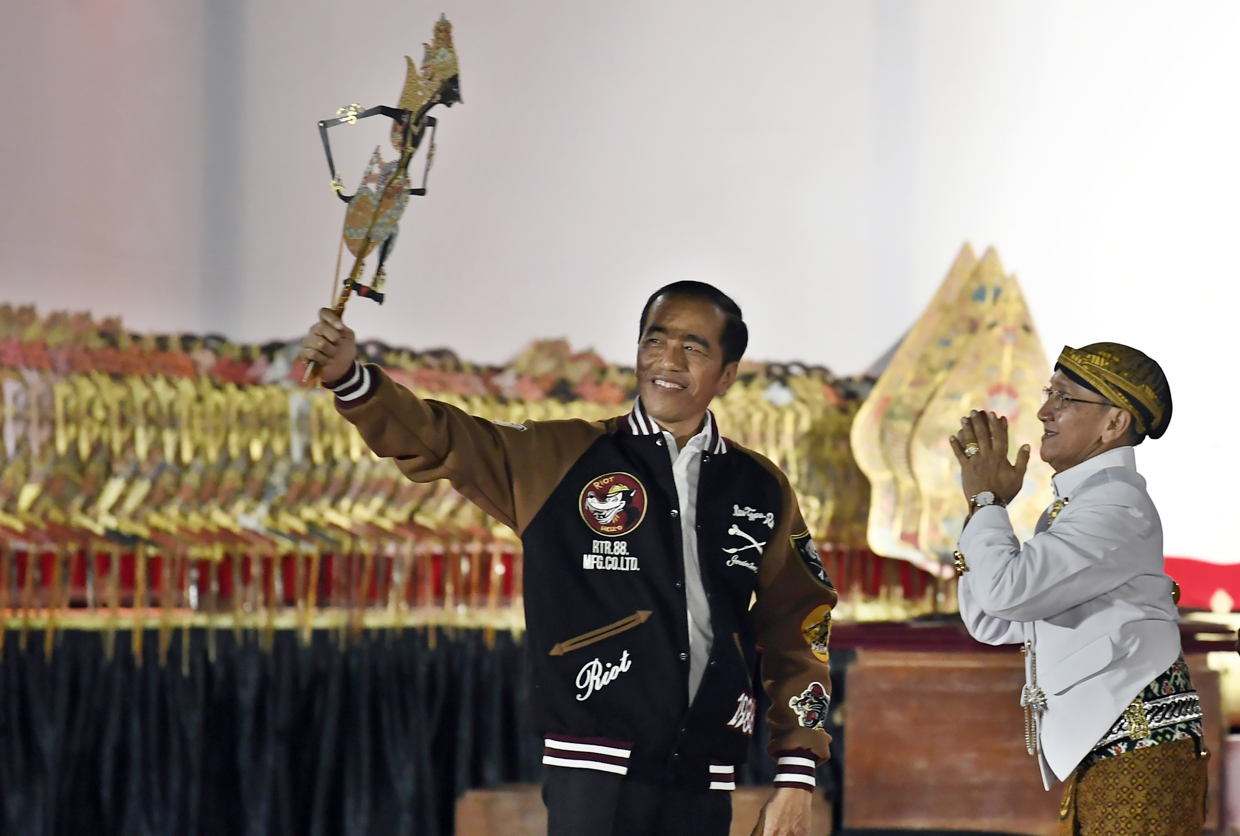 Ki Manteb Sudharsono saat bertemu Presiden Joko Widodo di Istana Merdeka, 2 Agustus 2019. 