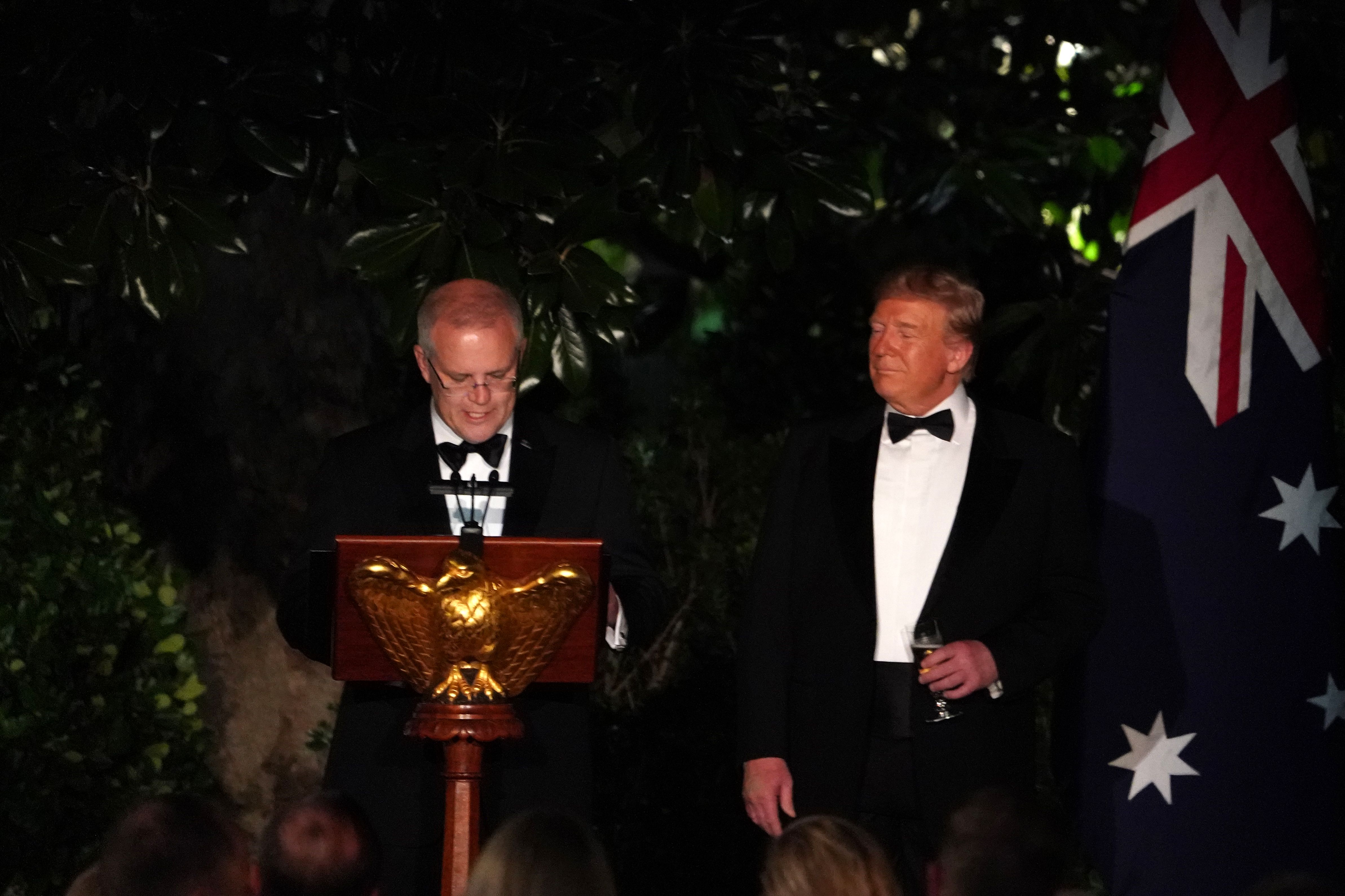 Perdana Menteri Australia Scott Morrison berbicara bersama Presiden AS Donald Trump selama Kunjungan Resmi