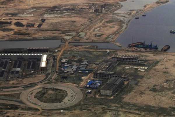 Ilustrasi -- Foto udara proyek reklamasi Teluk Jakarta, Selasa (15/11/2016). 