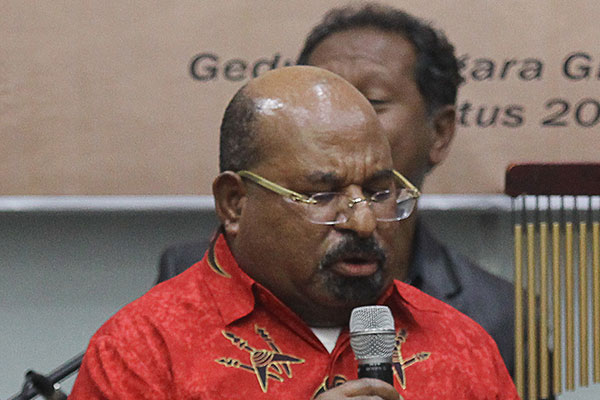 Gubernur Papua Lukas Enembe 