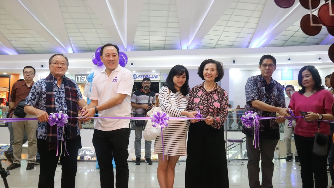 CEO PT Propan Raya, Kris Rianto Adidarma, saat meresmikan PIC Karawaci, Tangerang, Jumat (30/8).