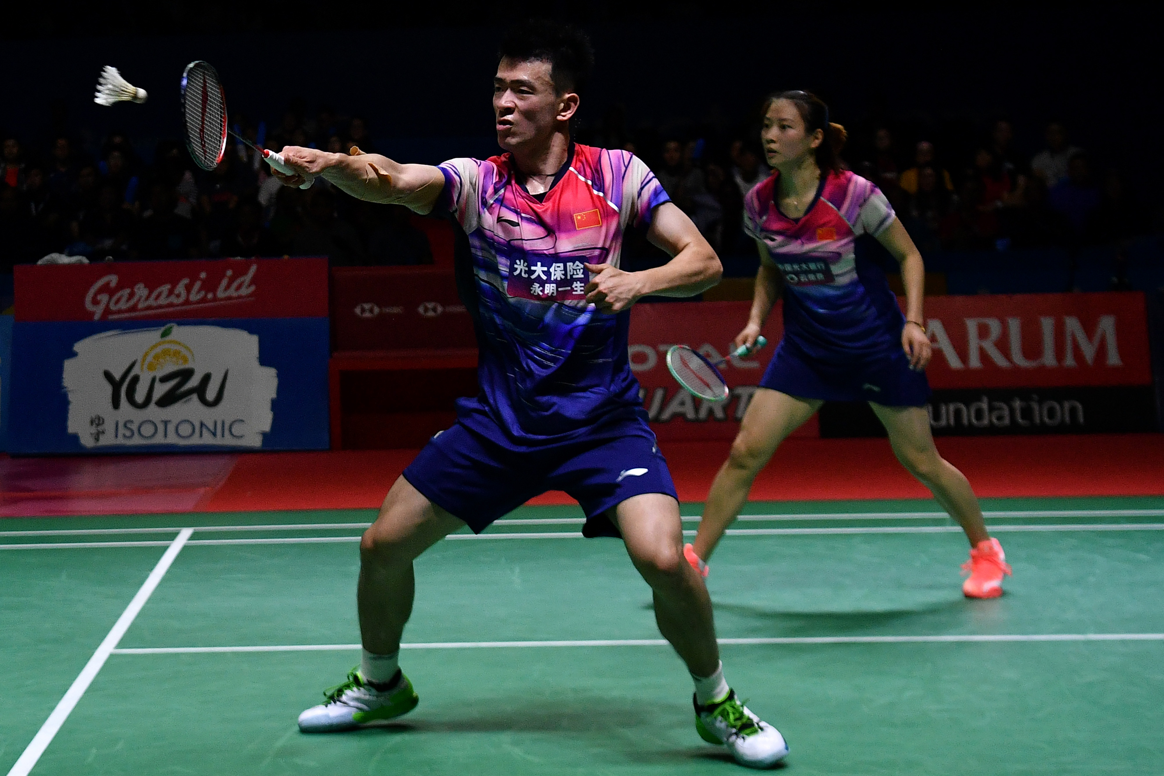 Ganda campuran Tiongkok Zheng Si Wei/Huang Ya Qiong