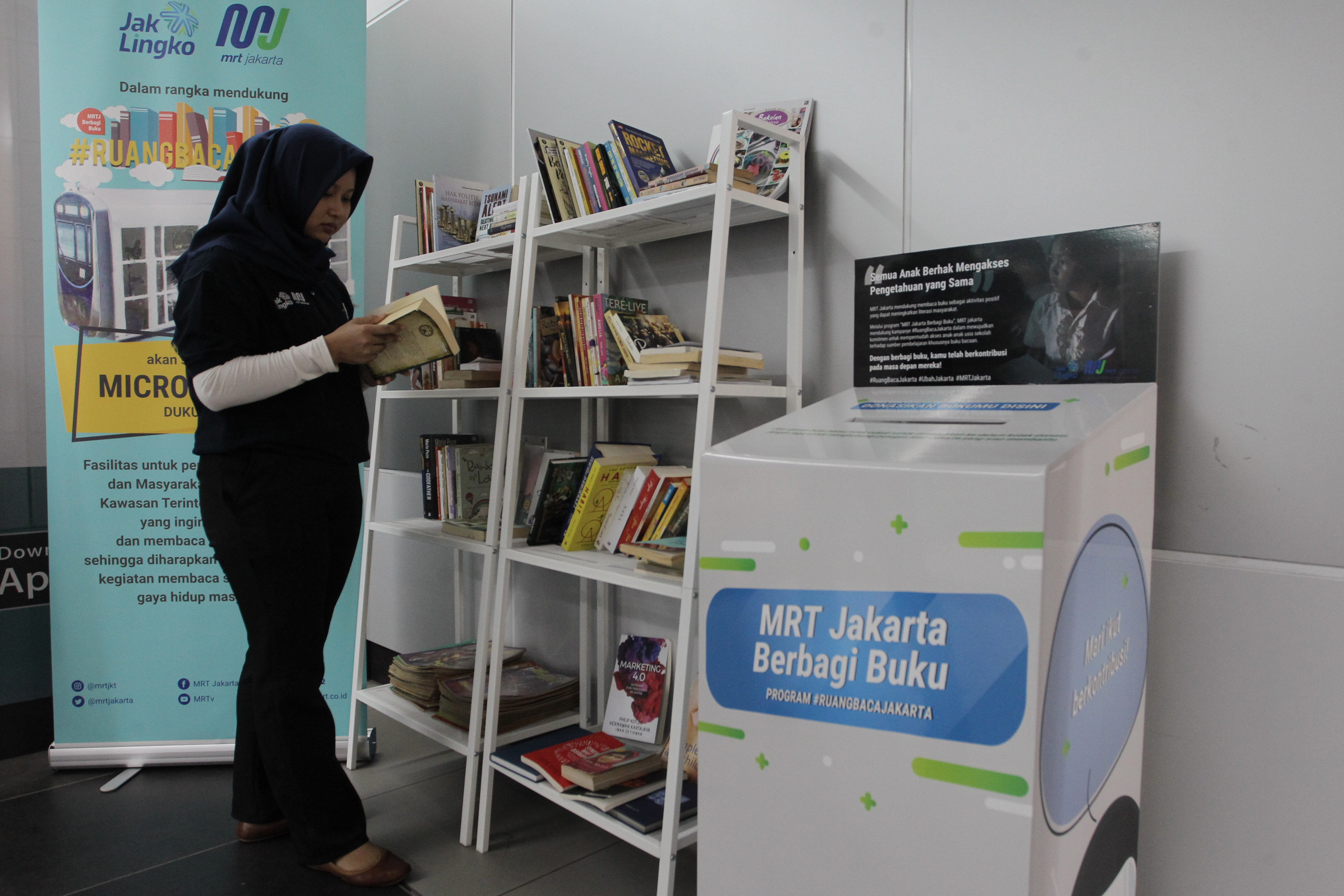 POJOK BUKU MRT
