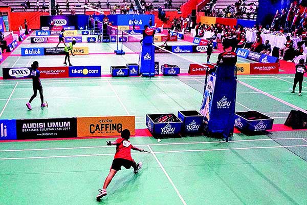 Para pebulu tangkis muda peserta Audisi Beasiswa Bulu Tangkis 2019, di Purwokerto, Jawa Tengah, unjuk kebolehan untuk menjadi yang terbaik.