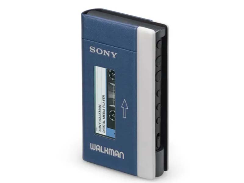 Walkman edisi 2019 ini dibuat mirip dengan edisi original 1979 namun tidak lagi memutar kaset.