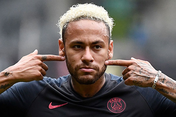 Bintang sepak bola Brasil Neymar 