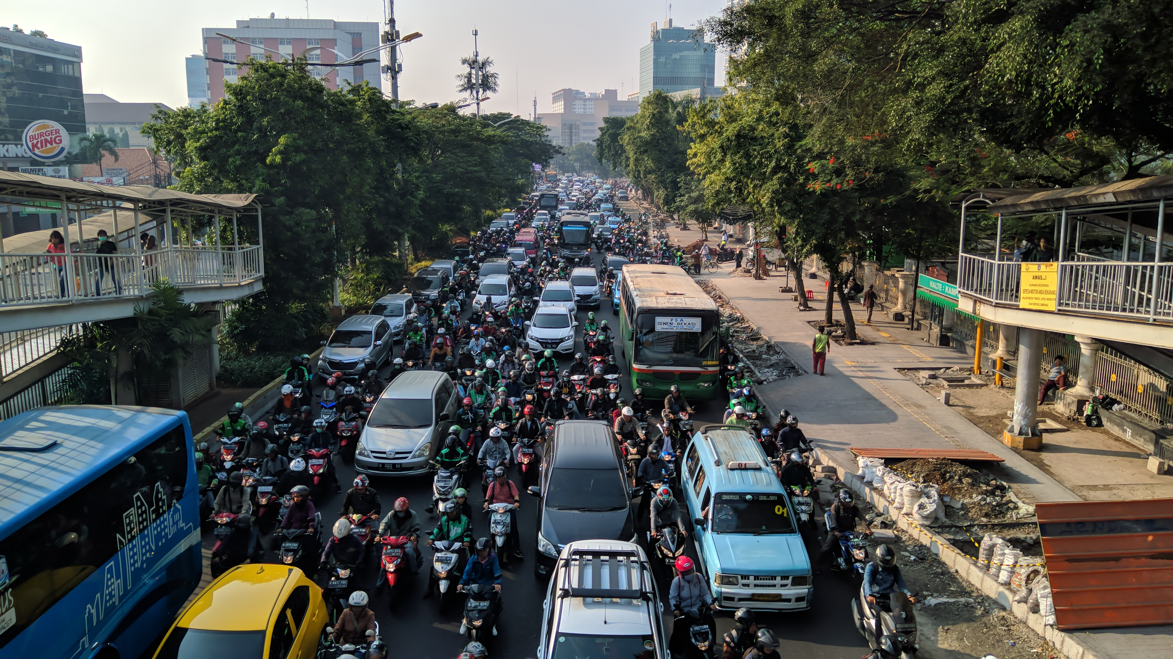 Kemacetan di Jl Salemba